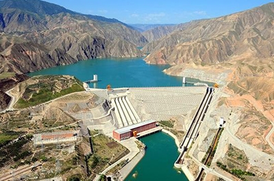 黄河水电2013年新投光伏电站10座，装机达1087MW